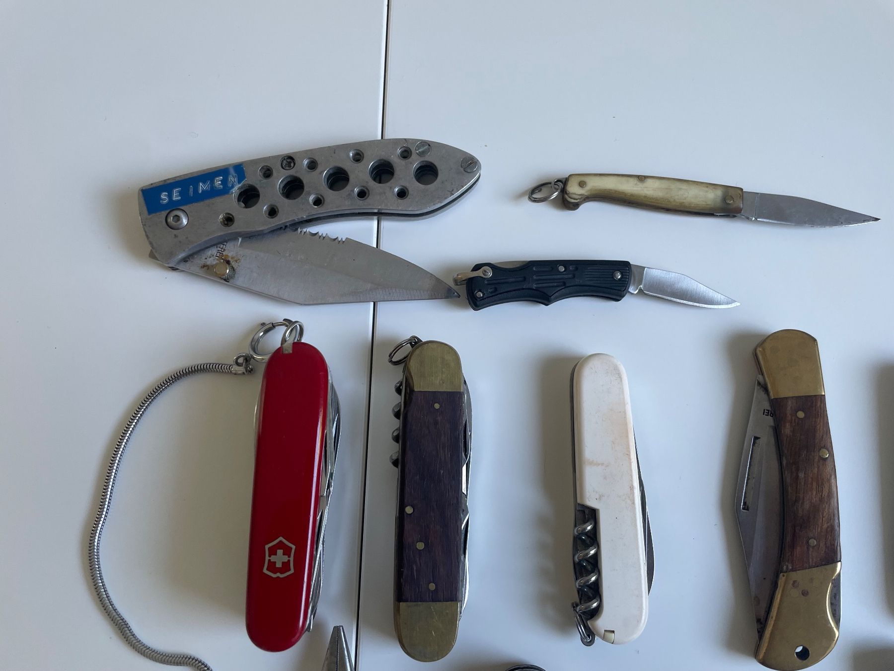 Taschenmesser: Diverse Taschenmesser – Gebraucht aus Dällikon von buyandbehappy 2