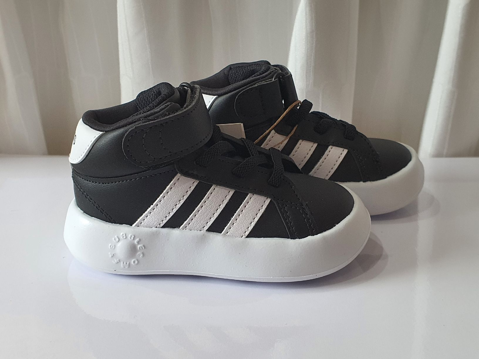 Adidas Schuhe für Jungen: Gr. 22 - Adidas Kinderschuhe, Neu – Neu und originalverpackt aus Nürensdorf von SunshineKinderschuhe 1