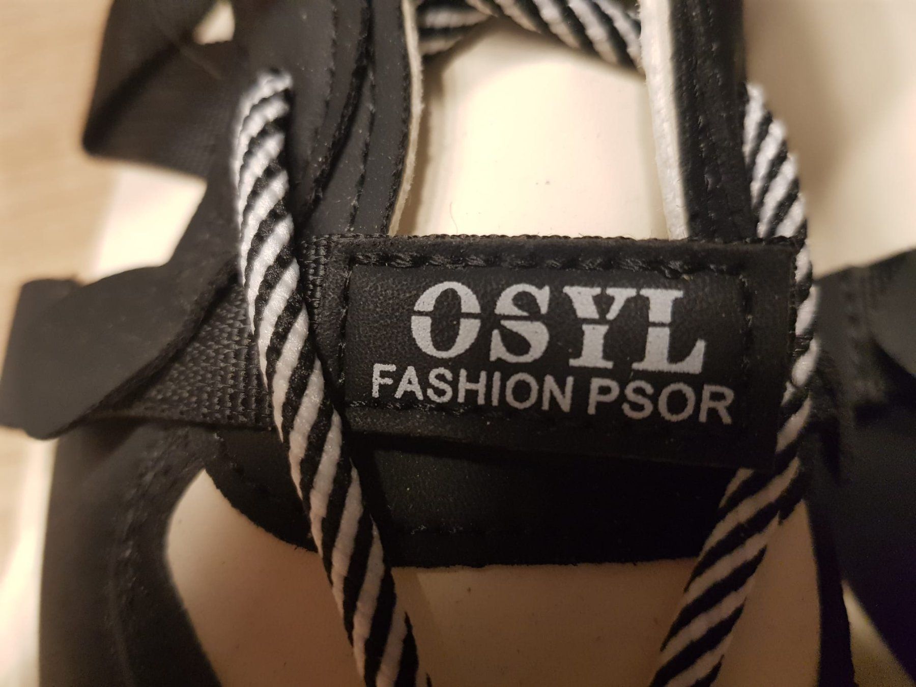 Scarpe per ragazzi: Kinderschuh gr. 35 von Osyl – Nuovo (secondo la descrizione) da Lausen venduto da Macar 1