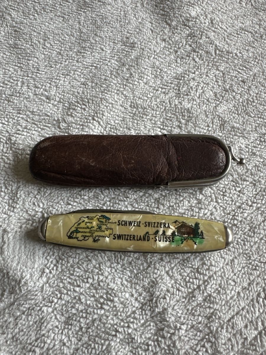 Coltelli tascabile: Altes Sackmesser mit Etui – Usato da Basel venduto da Marlise015