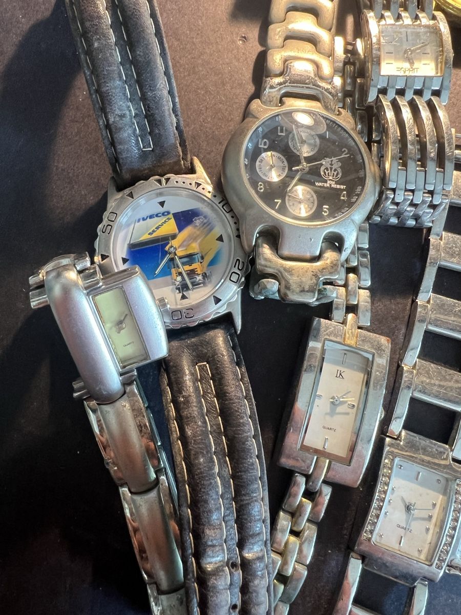 Orologi: Uhren für Bastler – Usato da Laufen venduto da groove60 1