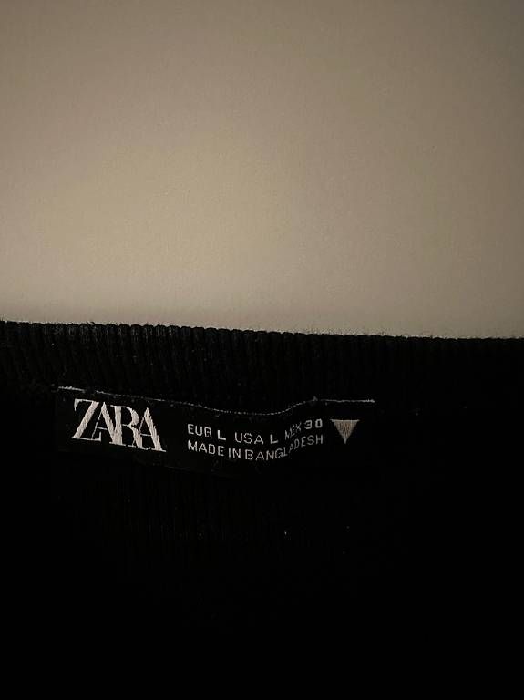 Top: Bandeau Top (Zara) – Usato da Schlieren venduto da mit_6lx7 1