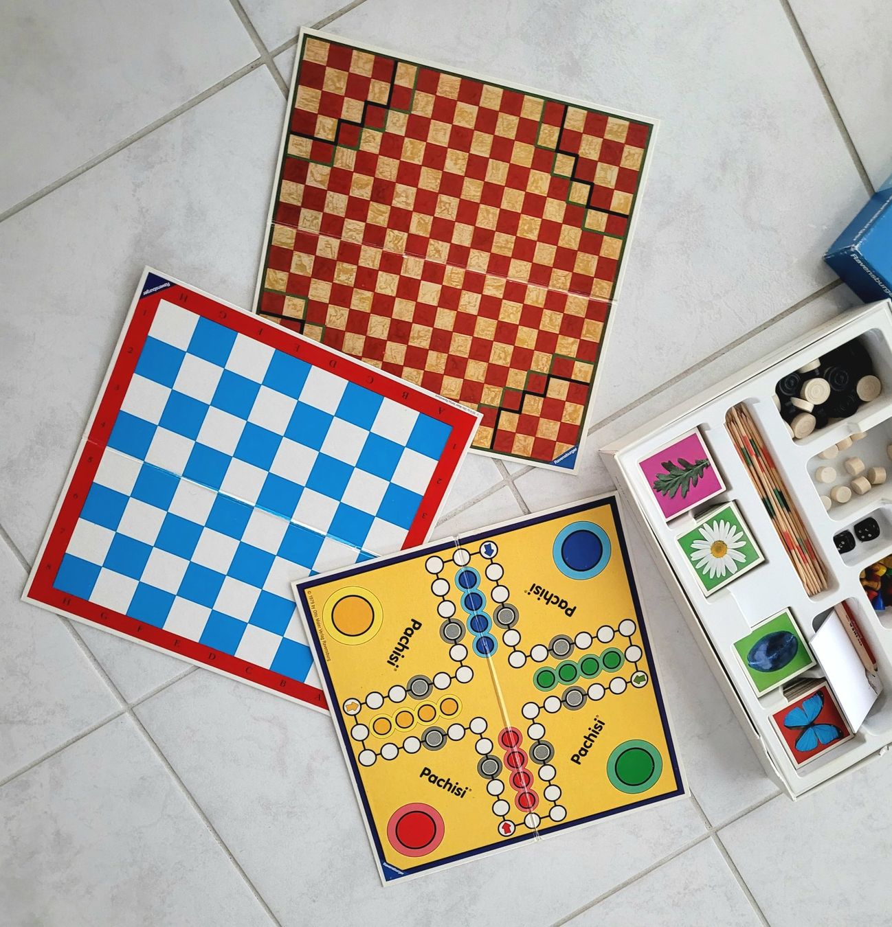 Ravensburger Spiele: Ravensburger Familienspiele – Gebraucht aus Oberuzwil von rtr_wp6m 2