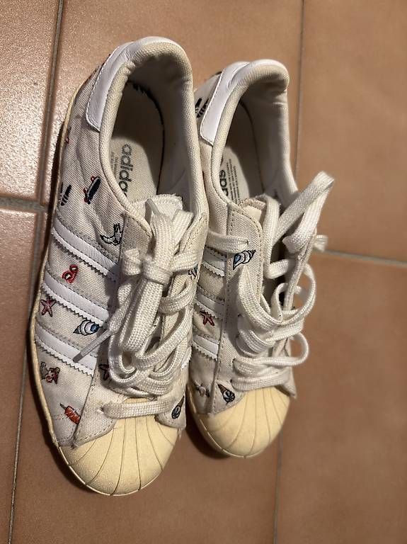 Scarpe da donna: Adidas size 39 1/2 – Usato da Gentilino venduto da sar_6wzk 1