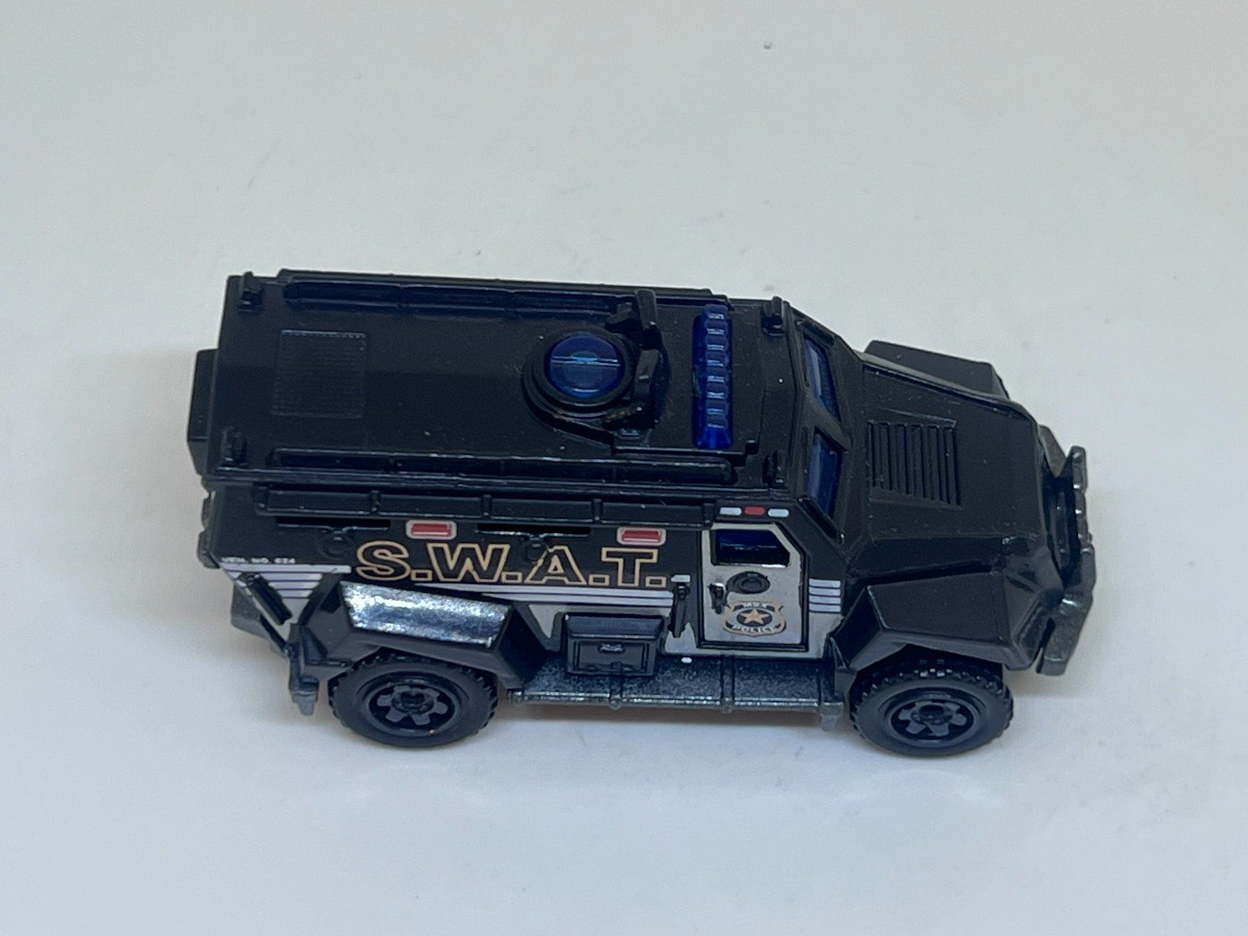 Matchbox Modellini d'auto: Matchbox S.W.A.T. Truck #417 – Usato da Wildegg venduto da LaaBoutique 1