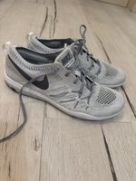 Nike Schuhe Gr.40,5