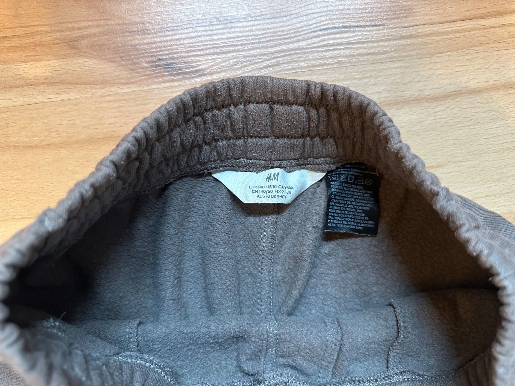 H&M Pantaloni: Cargo-Joggpants Grösse 140 braun – Usato da Hausen AG venduto da dege02 3