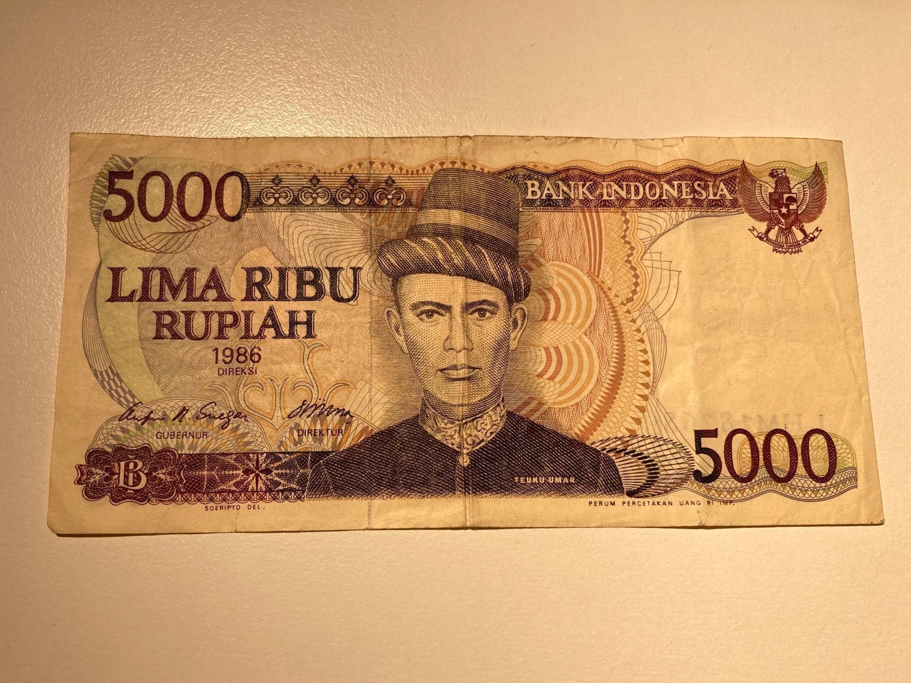 Banknoten: Indonesien 5000 Rupiah 1986 – Gebraucht aus Algetshausen von Carrhard