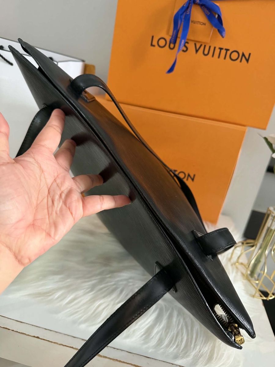 Louis Vuitton Sacs femmes: Louis Vuitton Saint Jacques Handtasche Epi  – D'occasion à Buch am Irchel par Pukpan_99 3