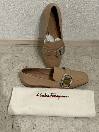 Elegante Salvatore Ferragamo Damenschuhe, Grösse Eu38,5