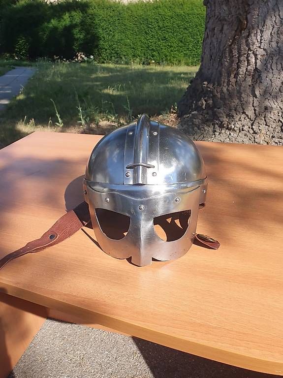 Antike Kleidung: Brillenhelm – Gebraucht aus Worb von Kalkrohr