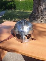 Brillenhelm