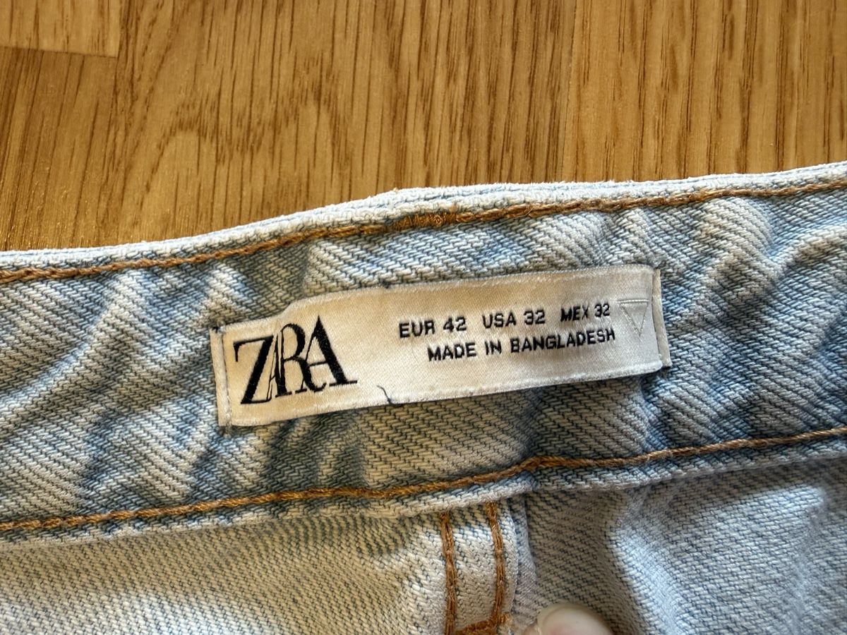 Zara Jeans: Helle Jeans Zara - Grösse: 42 – Gebraucht aus Oberhofen Thun'see von ClaudiaKelesh 1