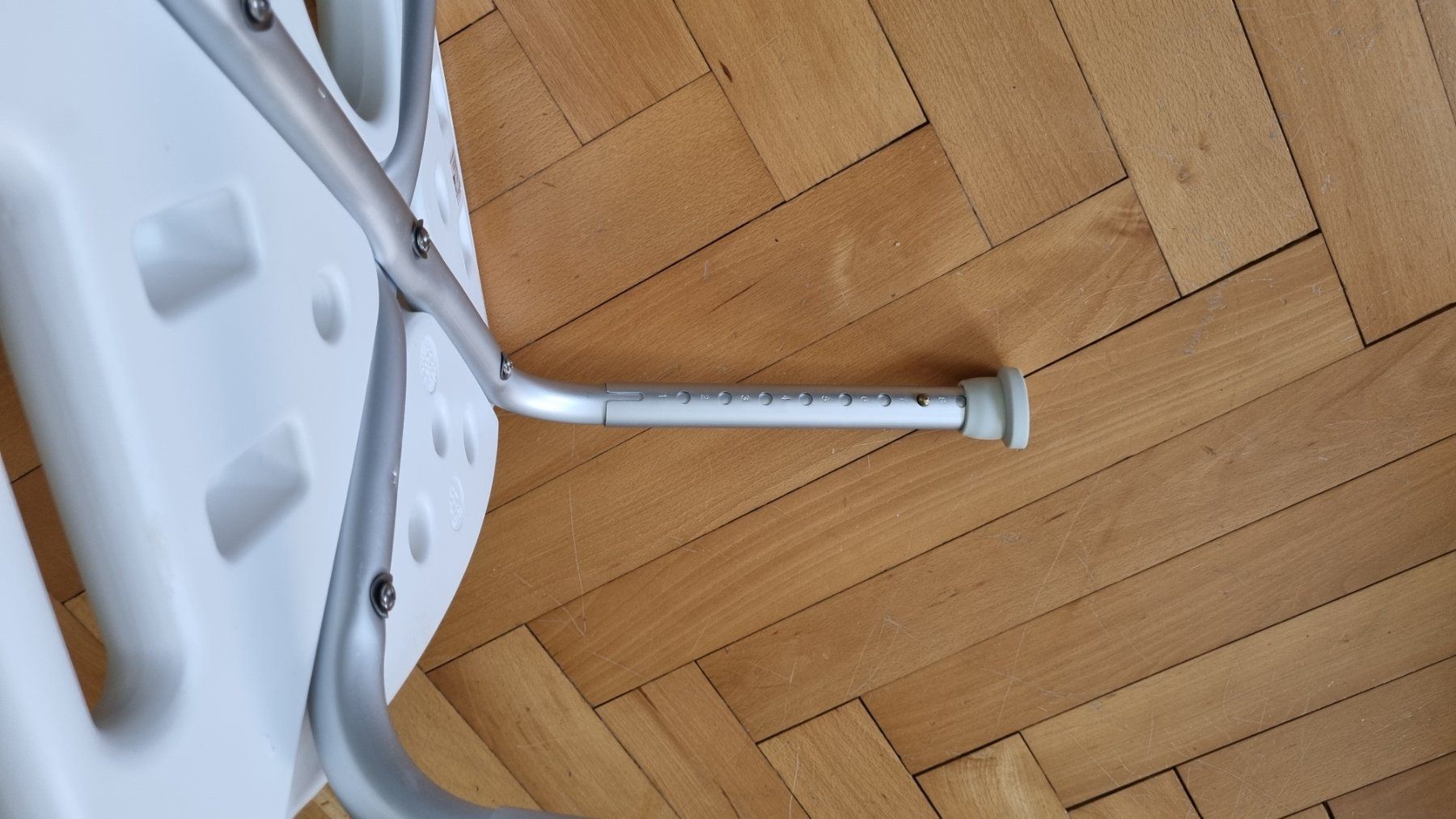 Sgabelli: Tabouret de douche blanc – Usato da La Chaux-de-Fonds venduto da mikilo1 1