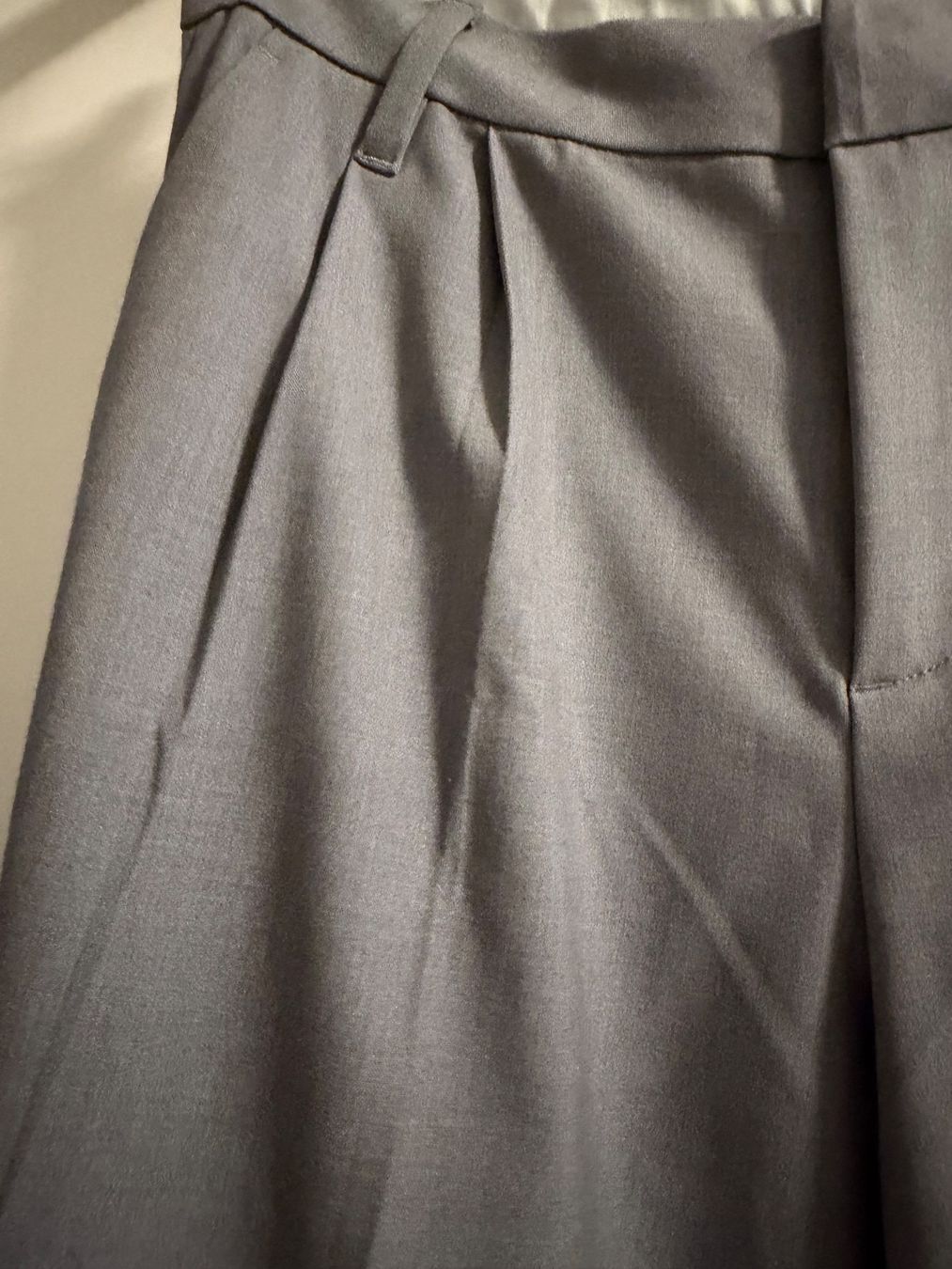H&M Pantaloni: H&M Bunfaltenhose Gr.38 – Nuovo (secondo la descrizione) da Ostermundigen venduto da anja046 1