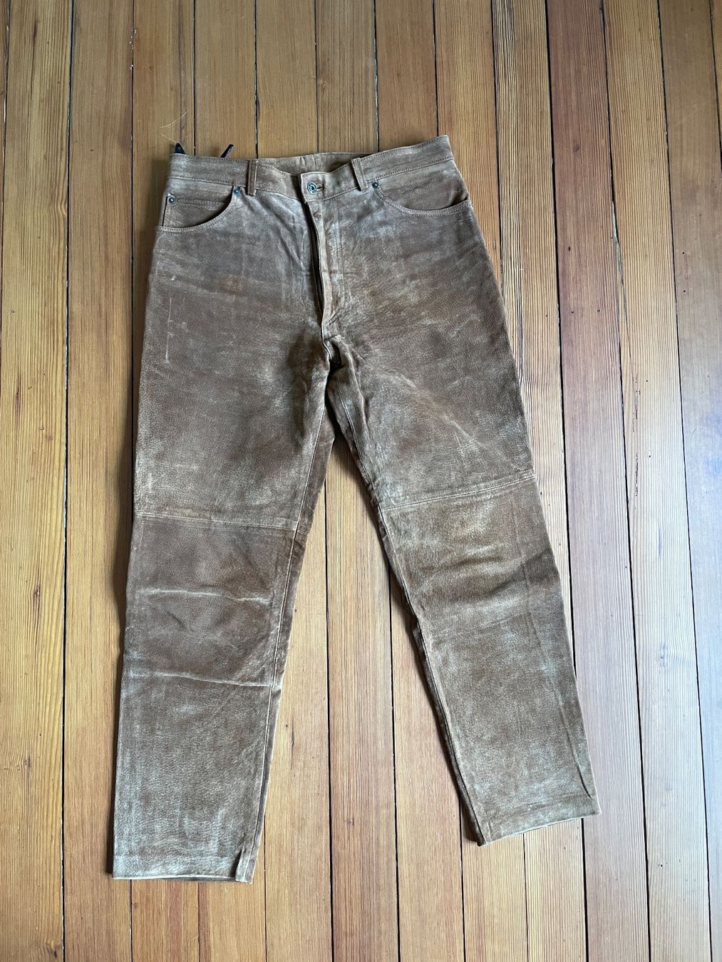 Pantaloni: Vintage Suede leather pants – Usato da Zürich venduto da lulu_c