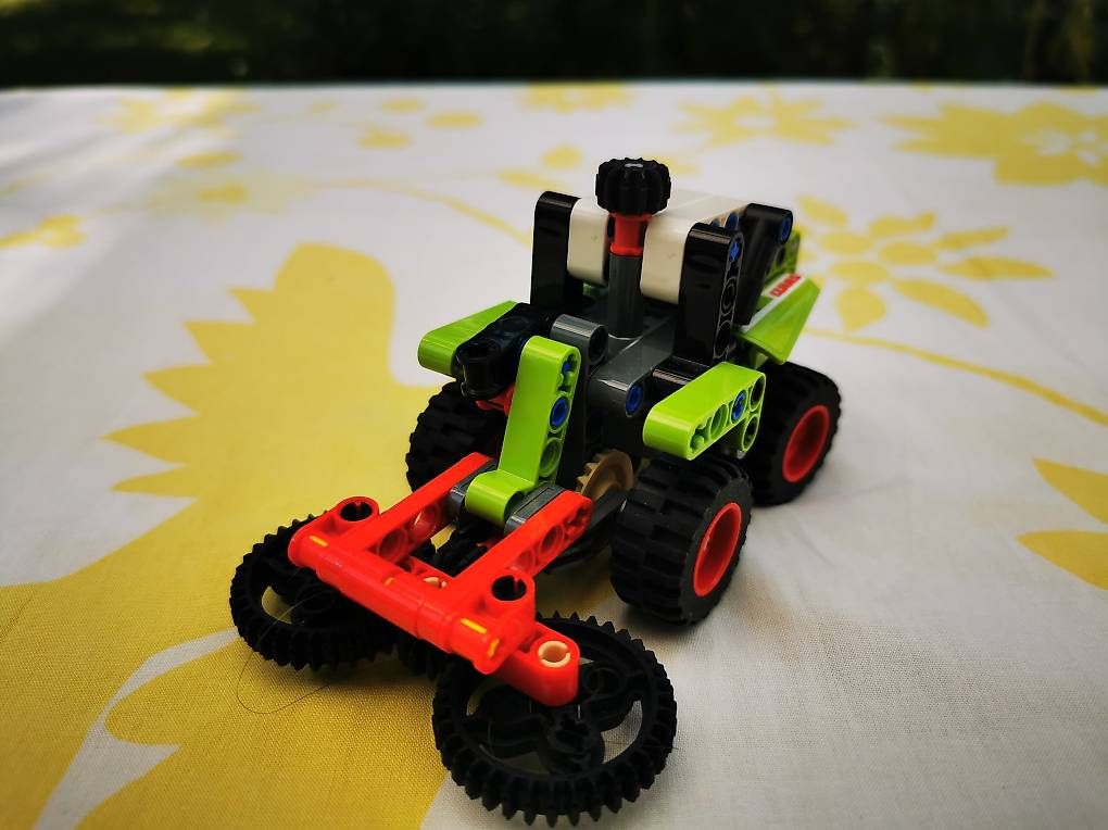 Technics Kit di costruzioni: LEGO Technic 42102 Mini CLAAS XERION – Usato da Ermatingen venduto da Irem77 1