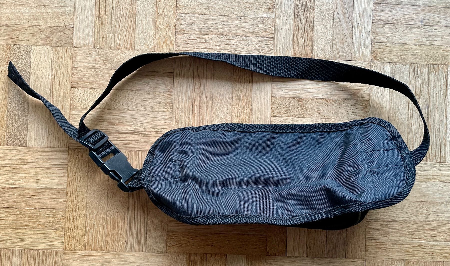 Sacs: Bauchtasche Spick, schwarz – D'occasion à Gümligen par soleil149 1