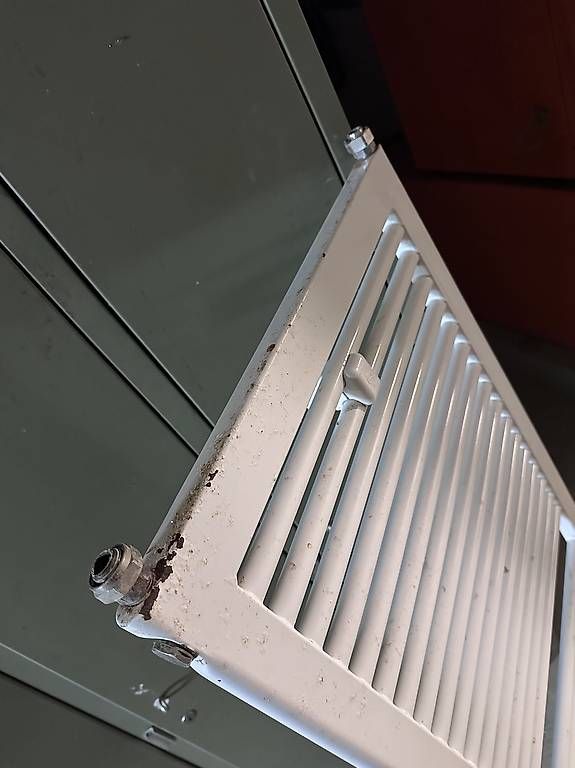 Radiatori: Badheizkörper/Handtuchradiator – Usato da Erlinsbach venduto da stef1991 2