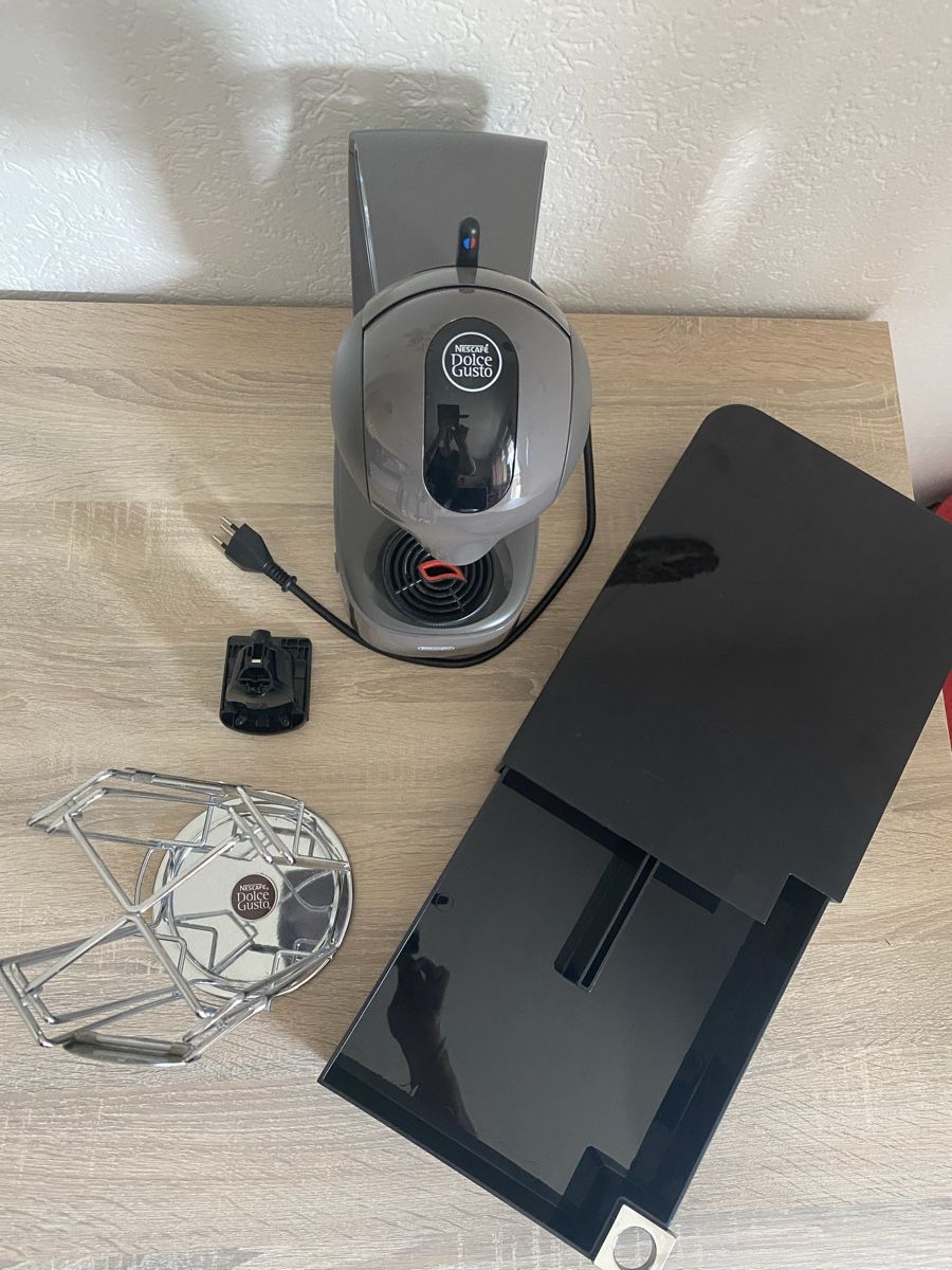 Kaffeemaschinen & Espressomaschinen: Machine à café Nescafé Dolce Gusto avec accessoires capsules – Gebraucht aus Tavannes von Brucette 2