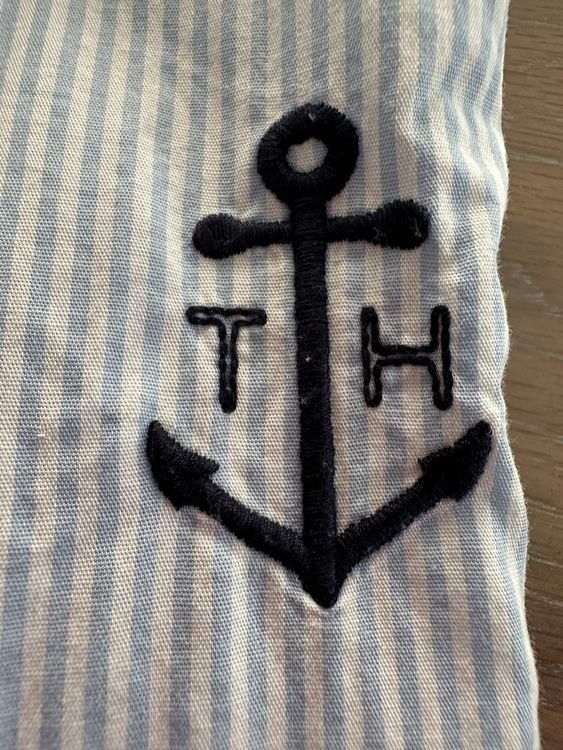 Tommy Hilfiger Camicette: Tommy Hilfiger Bluse, Gr. M, hellblau gestreift – Usato da Aarburg venduto da saluvava 1