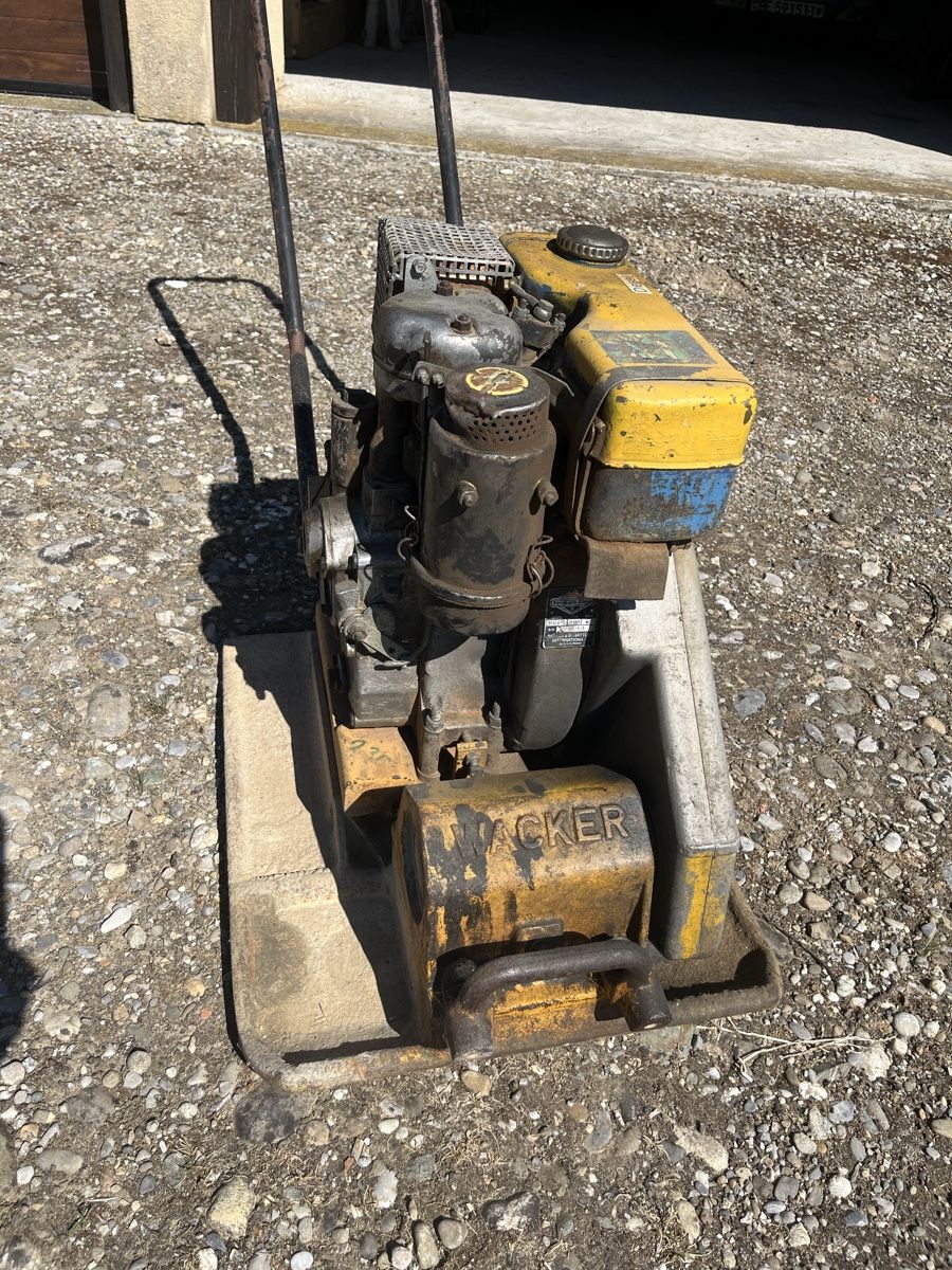 Wacker Neuson Tutte le macchine: Vibroplatte Wacker 116kg in – Usato da Thörigen venduto da sta_8yd2