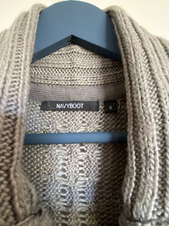 Navyboot Giacche: STRICKJACKE VON NAVYBOOT GRÖSSE S, 10% WOLLE – Usato da Alberswil venduto da mina012 1