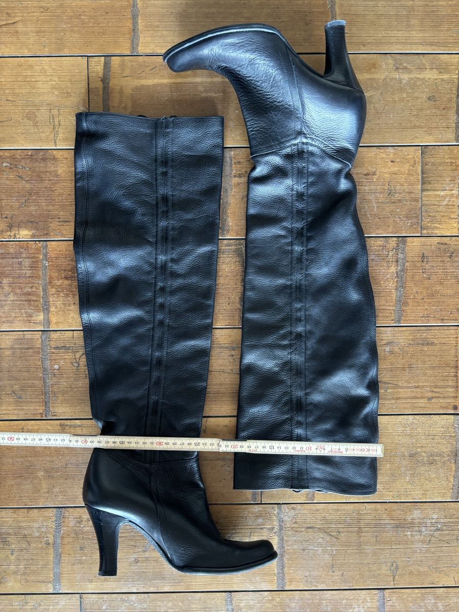 Scarpe da donna: Cuissardes cuir noir Bernies 40 – Nuovo (secondo la descrizione) da Dotzigen venduto da SecondHandGems