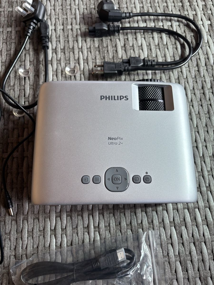Proiettori: Philips NeoPix Ultra 2+ Beamer Full HD Android silber – Usato da Widnau venduto da ste_2cxb 2