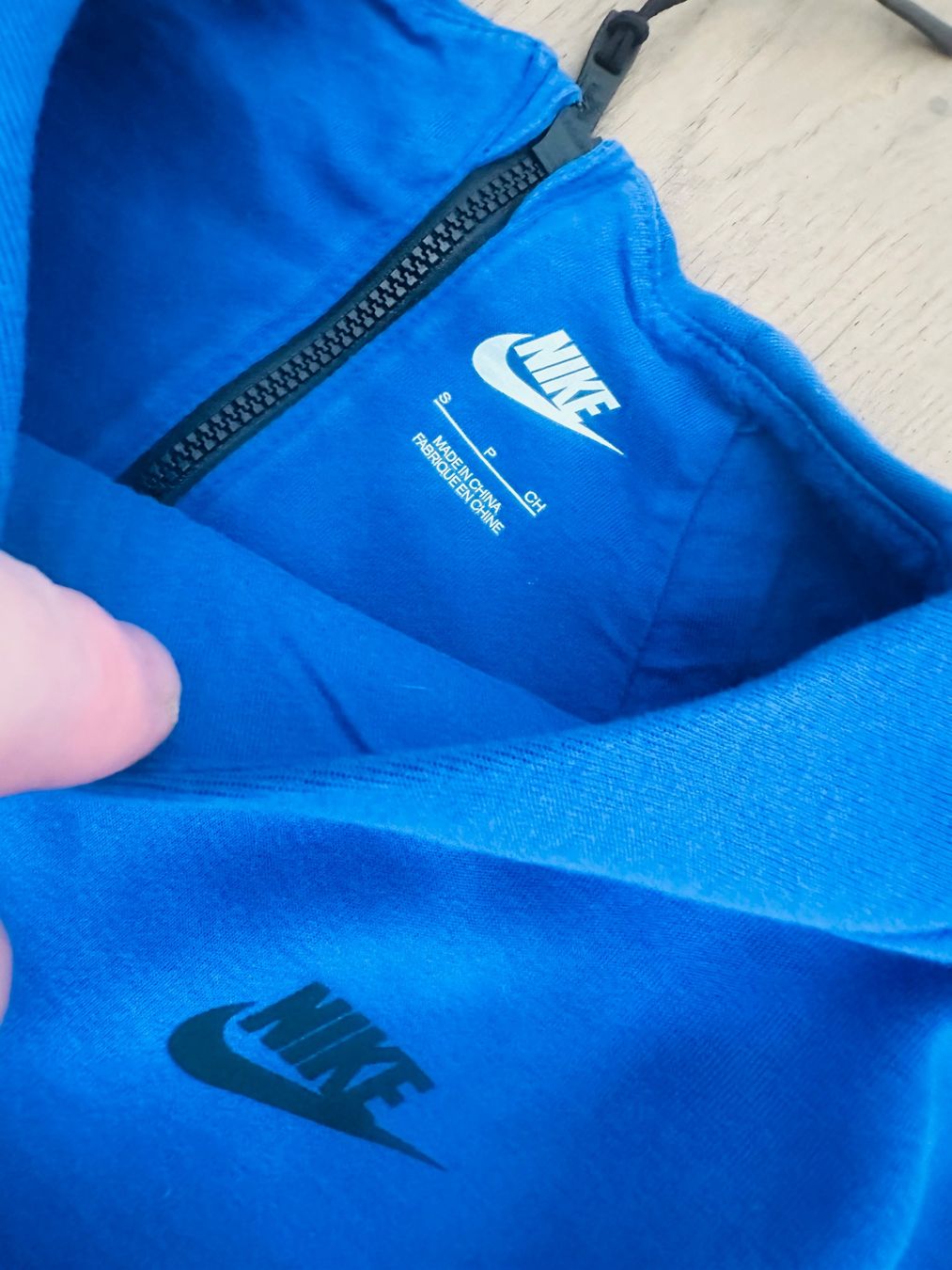 Nike Pullover & Sweatshirts: Nike kurzarm-pullover S – Gebraucht aus Bern von howi72 1