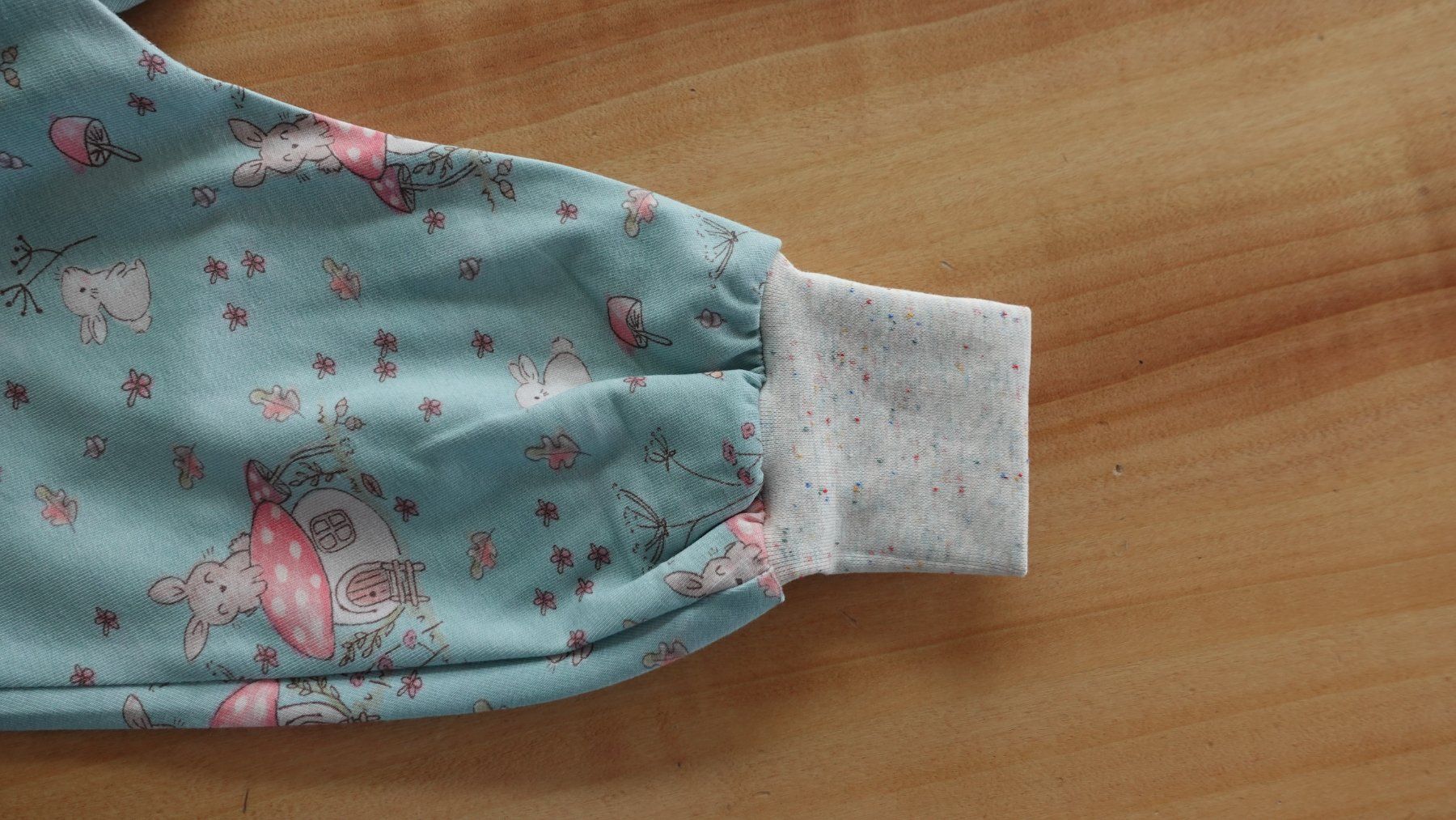 Pantaloni: Pumphose Gr. 80 Handmade mit Hasenmotiv – Nuovo e nell'imballaggio originale da Langendorf venduto da thesi246 2