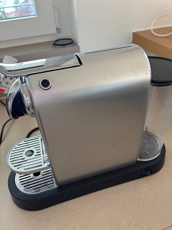 Macchine per caffè & Macchine per espresso: Nespresso Café Maschine  – Usato da Rüschlikon venduto da mai_5ngh 1