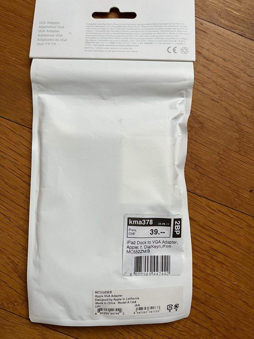 Apple Unità & Adattatore: IPad VGA Adapter – Nuovo e nell'imballaggio originale da Aeugst am Albis venduto da Samothy 1