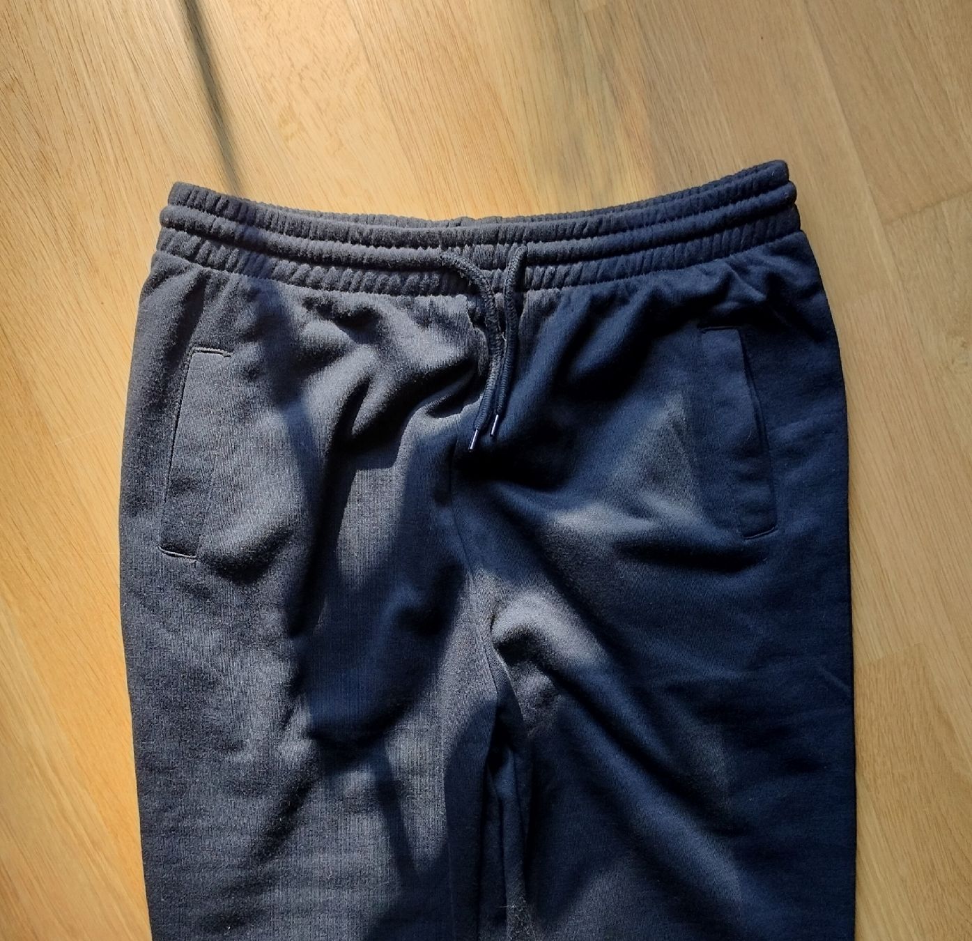 Leggings: Leggings mit Schlag L Schwarz – Gebraucht aus Bern von verateinilae 1