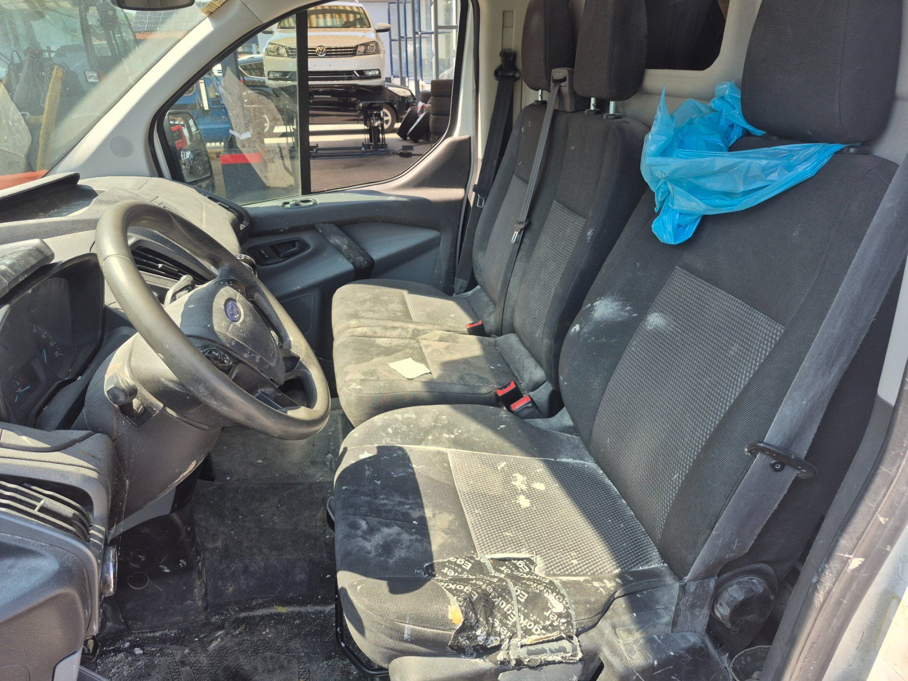 Ford Véhicules utilitaires: FORD TRANSIT CUSTOM 2.2 – D'occasion à St. Margrethen par Autozentrum1 6