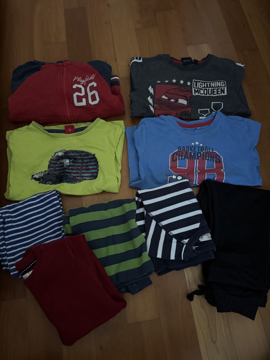 Lotti & Set di vestiti: Kleiderpaket Jungen 98/104  – Usato da Adliswil venduto da Udarius