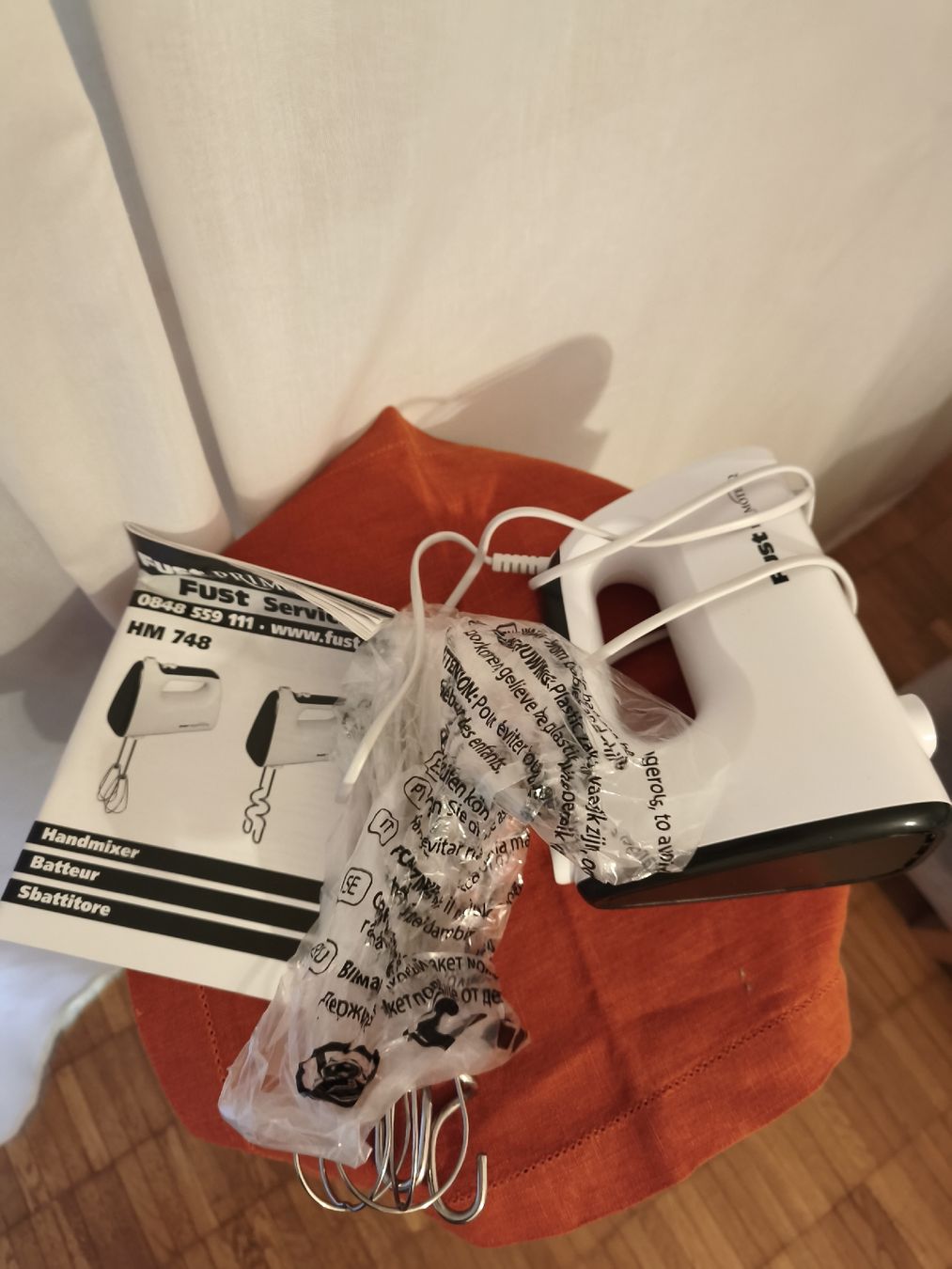Fust Elettrodomestici da cucina: Fust Primotecq Hand Mixer - Bake up a storm this fall! – Nuovo e nell'imballaggio originale da St. Gallen venduto da lis_8z5f 1