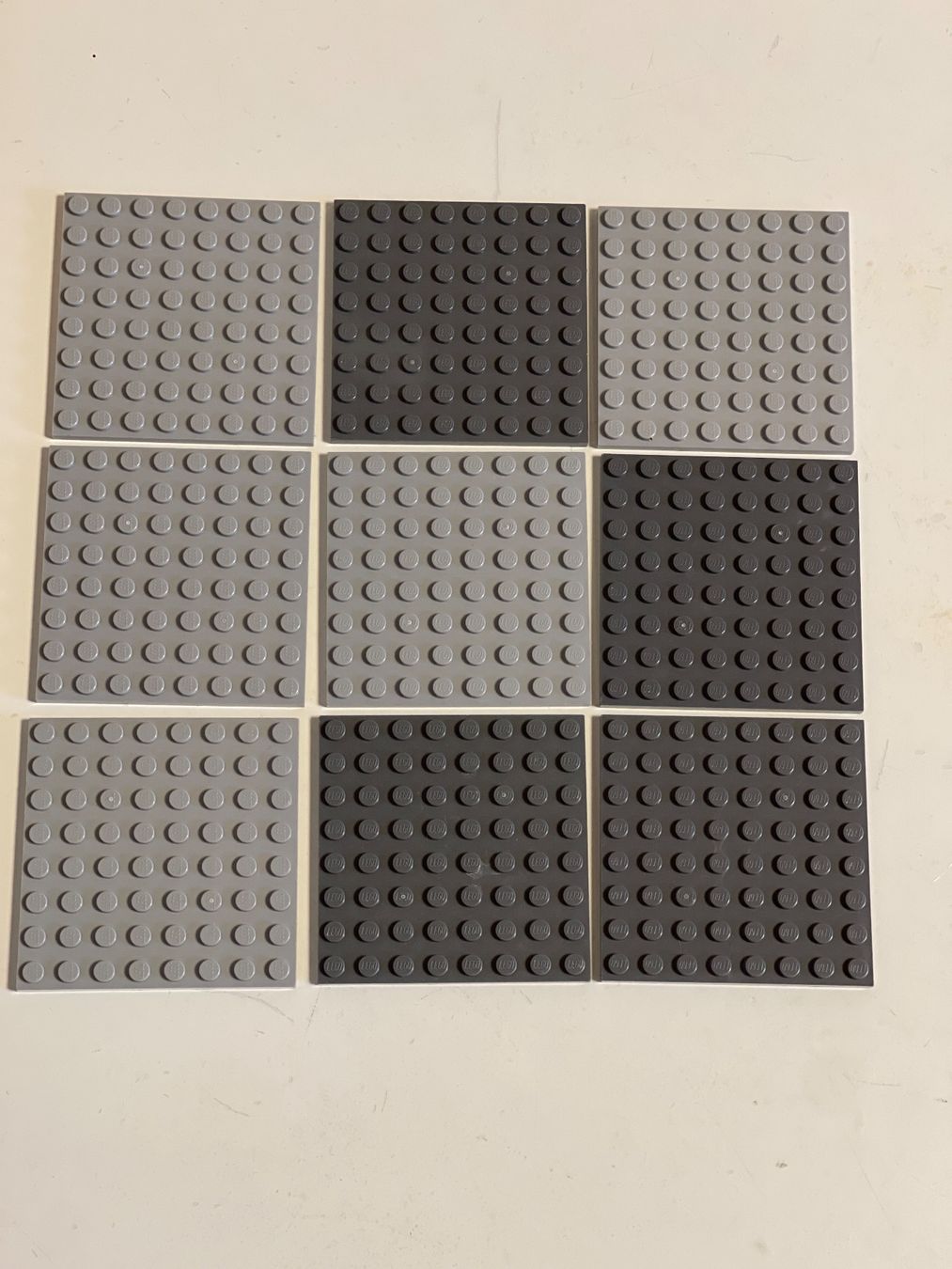 Lego Giocattoli: Lego -  9 graue Platten 8 x 8 Noppen – Usato da Gelterkinden venduto da cobra0110
