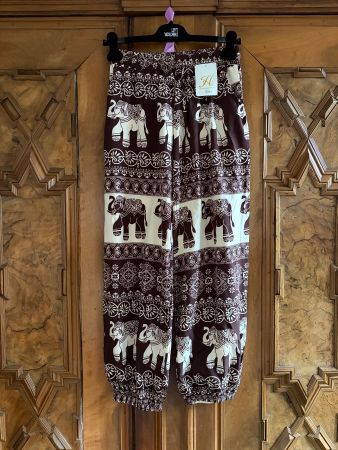 FASHION Schnitt  Hose  Gr. M  Zustand: Neu