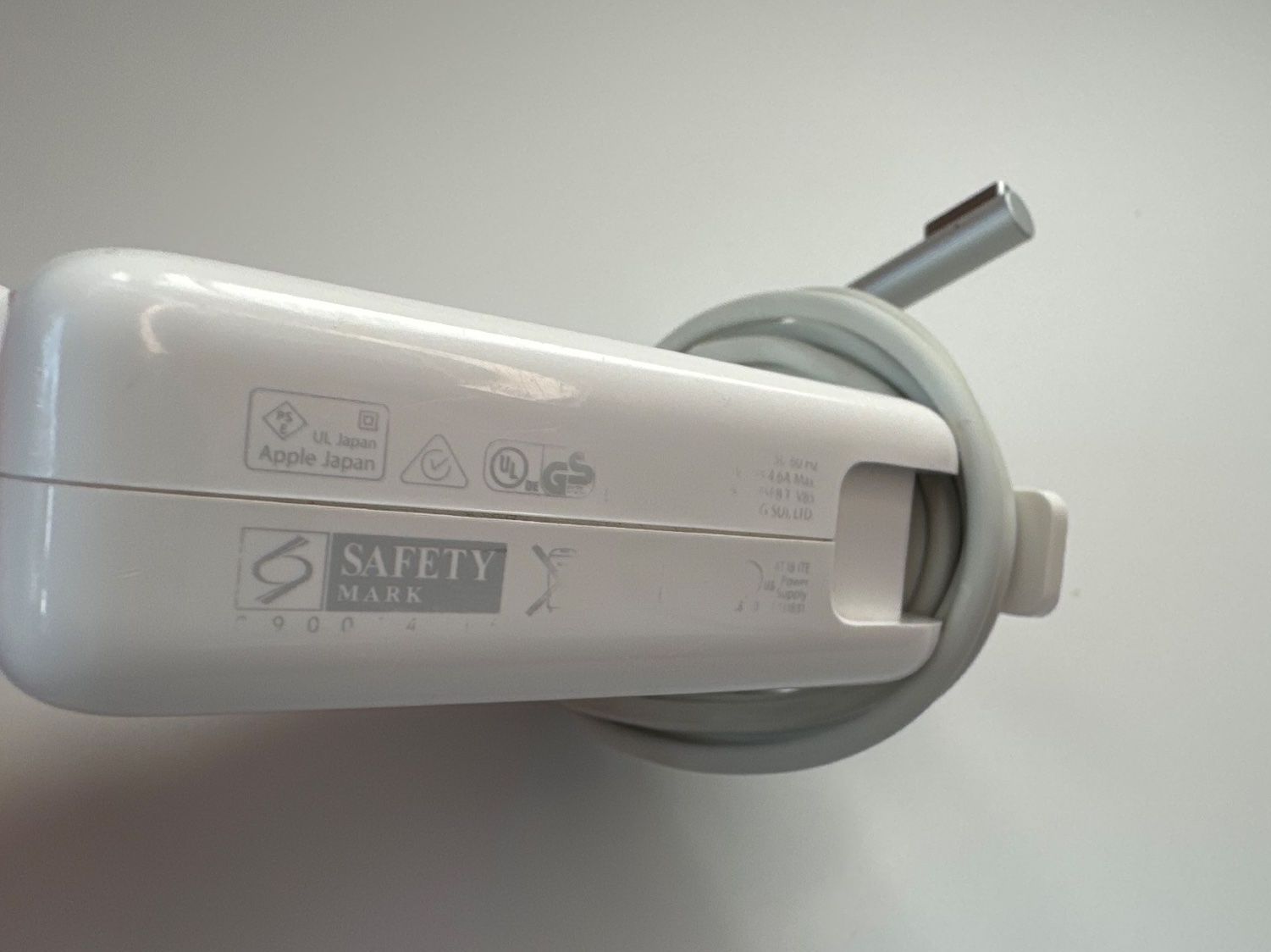 Apple Chargeur: 85W MagSafe A1343 Netzteil Ladekabel MacBook Pro – D'occasion à St. Gallen par hae_6rmh 2