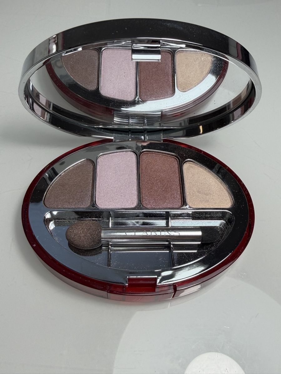 Clarins Make-up: MAKE UP PALETTE CLARINS – Nuovo (secondo la descrizione) da Bedano venduto da VBimby
