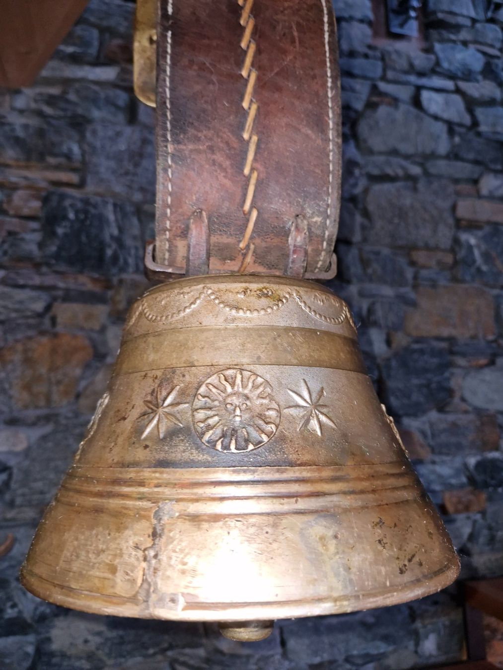 Glocken & Treicheln: Treichel Glocke – Gebraucht aus Guarda von rue_bpd7 3