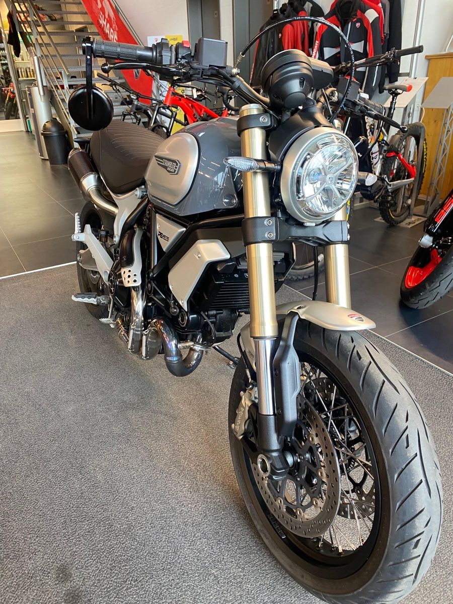 Ducati Strada: Ducati Scrambler 1100 Special, comme neuve, affaire! – Usato da Les Paccots venduto da vtt_hw5d 1