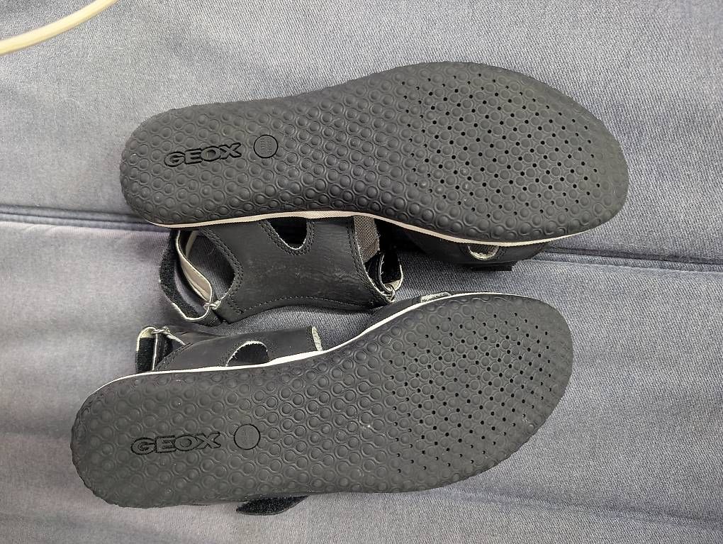 Geox Scarpe da donna: Sandale Geox cuir noir T.39 – Nuovo (secondo la descrizione) da Le Vaud venduto da din_2fj7 1