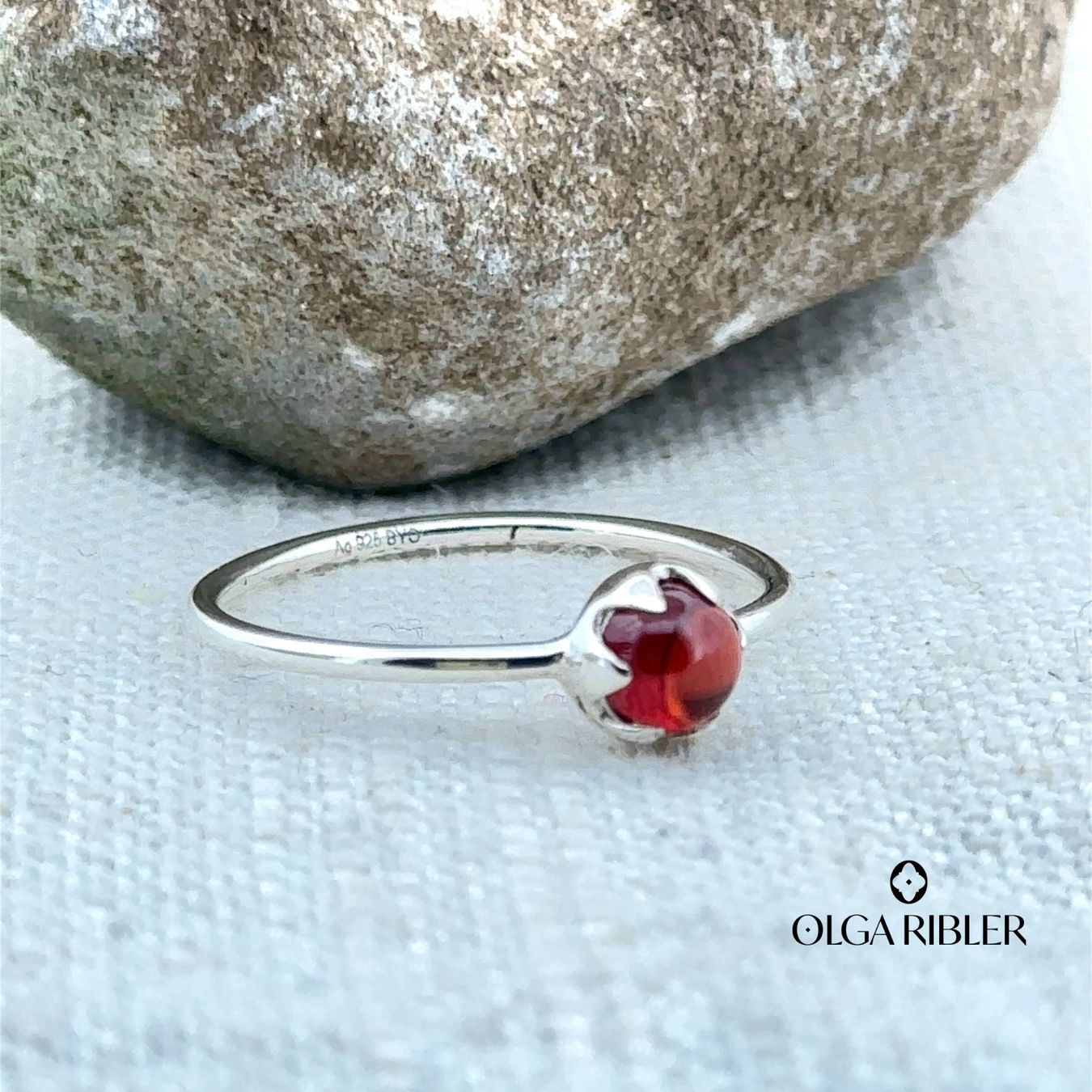 Olga Ribler Ringe: Feiner Silber Ring 925 mit Granate Grösse 58 – Neu (gemäss Beschreibung) aus Luzern von Schmuckoutlet 2