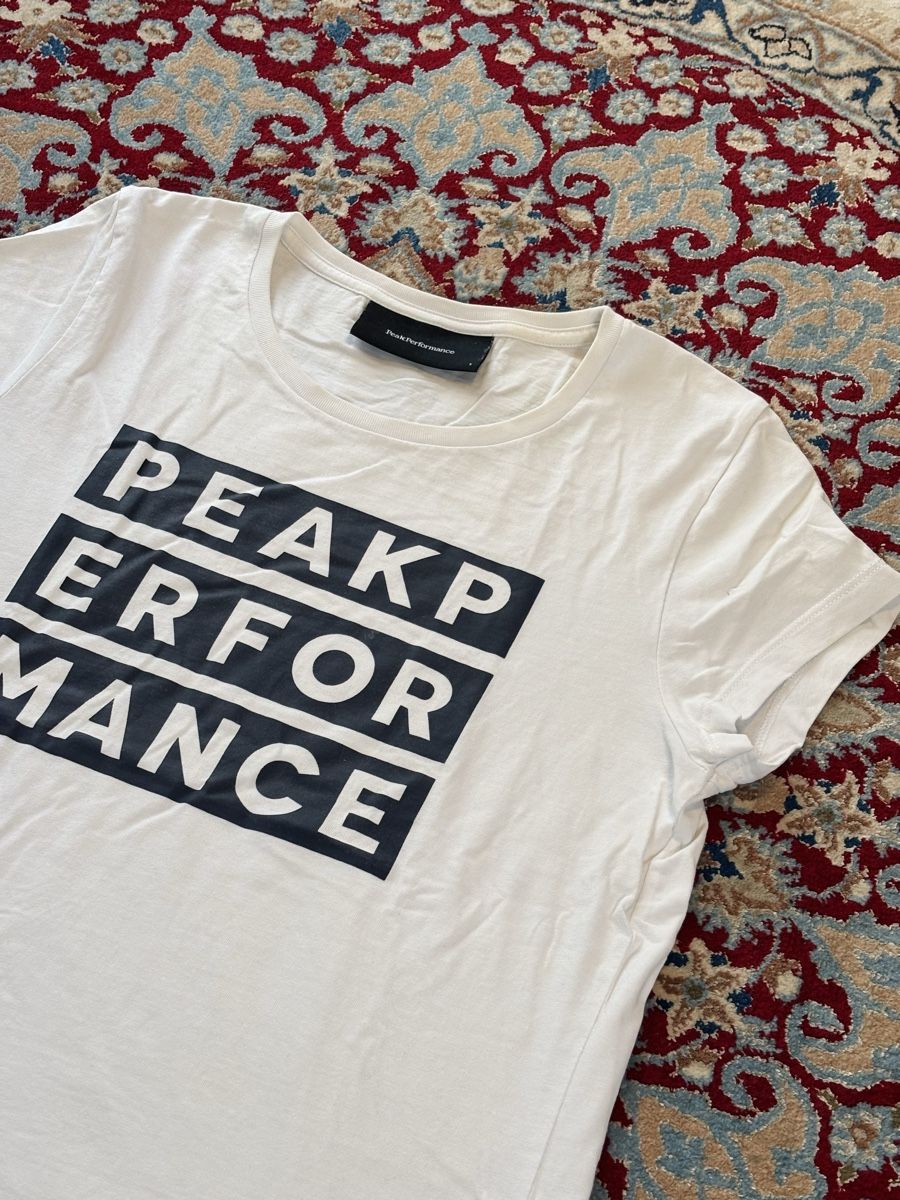 Peak Performance T-shirt: Peak Performance T-Shirt Weiss - Grösse S – Usato da Winterthur venduto da JAKU.SPACE 1