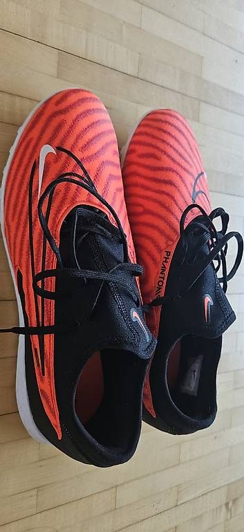 Scarpe da uomo: Nike React Phantom GX Pro TF  Neu & Ungetragen  Gr.  – Usato da Enggistein venduto da onu_7c28 2
