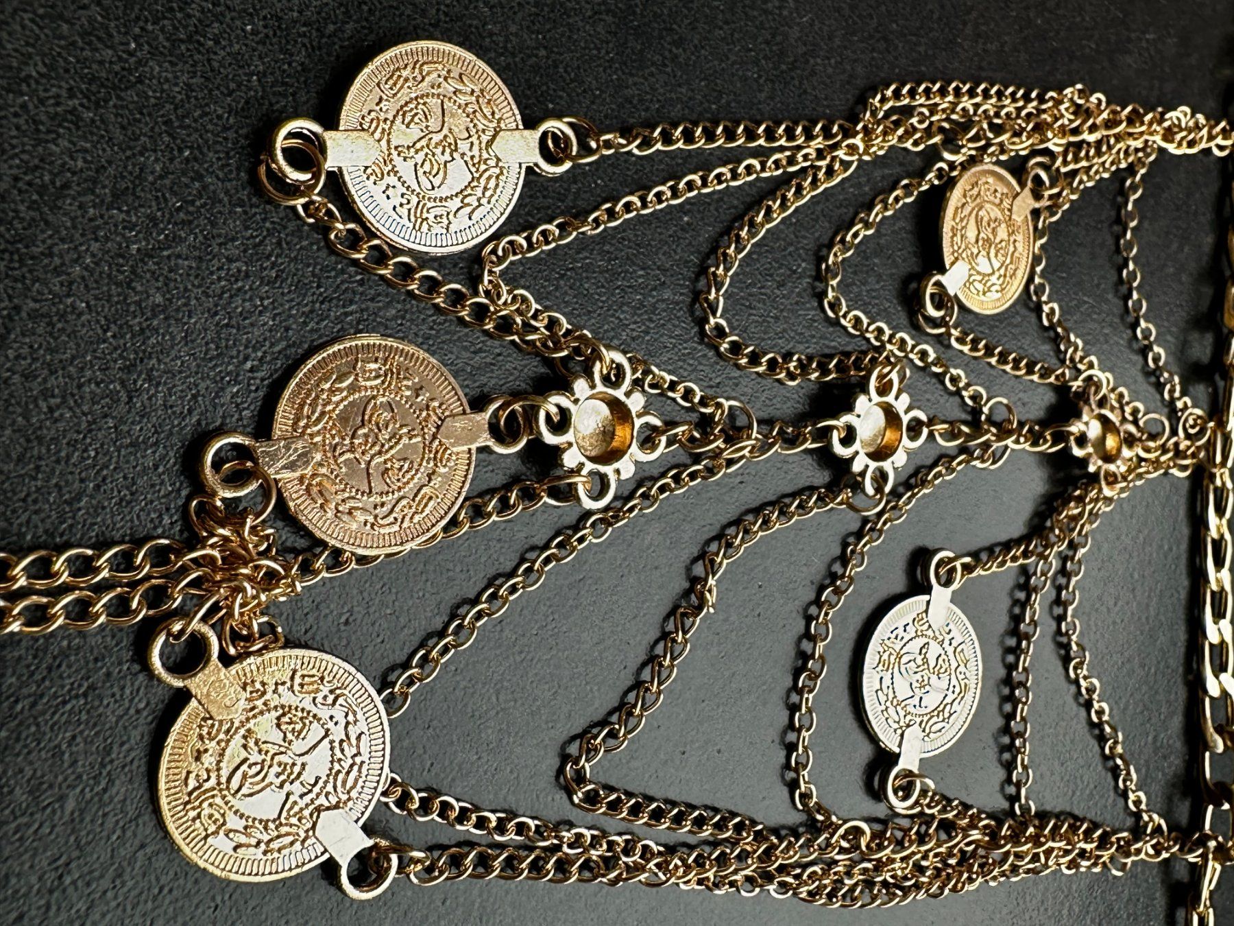 Ketten: Halskette mit Münztaler, Modeschmuck – Gebraucht aus Kesswil von mie_g89p 1