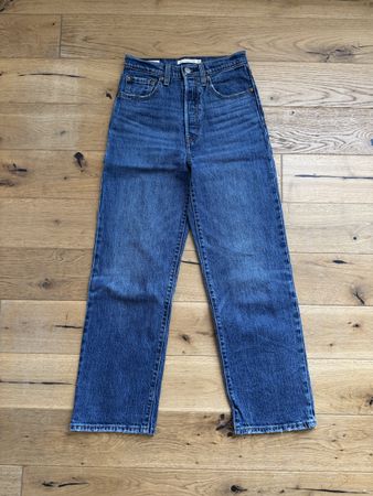Levi’s Ribcage Straight Ankle Jeans: Blau, W24