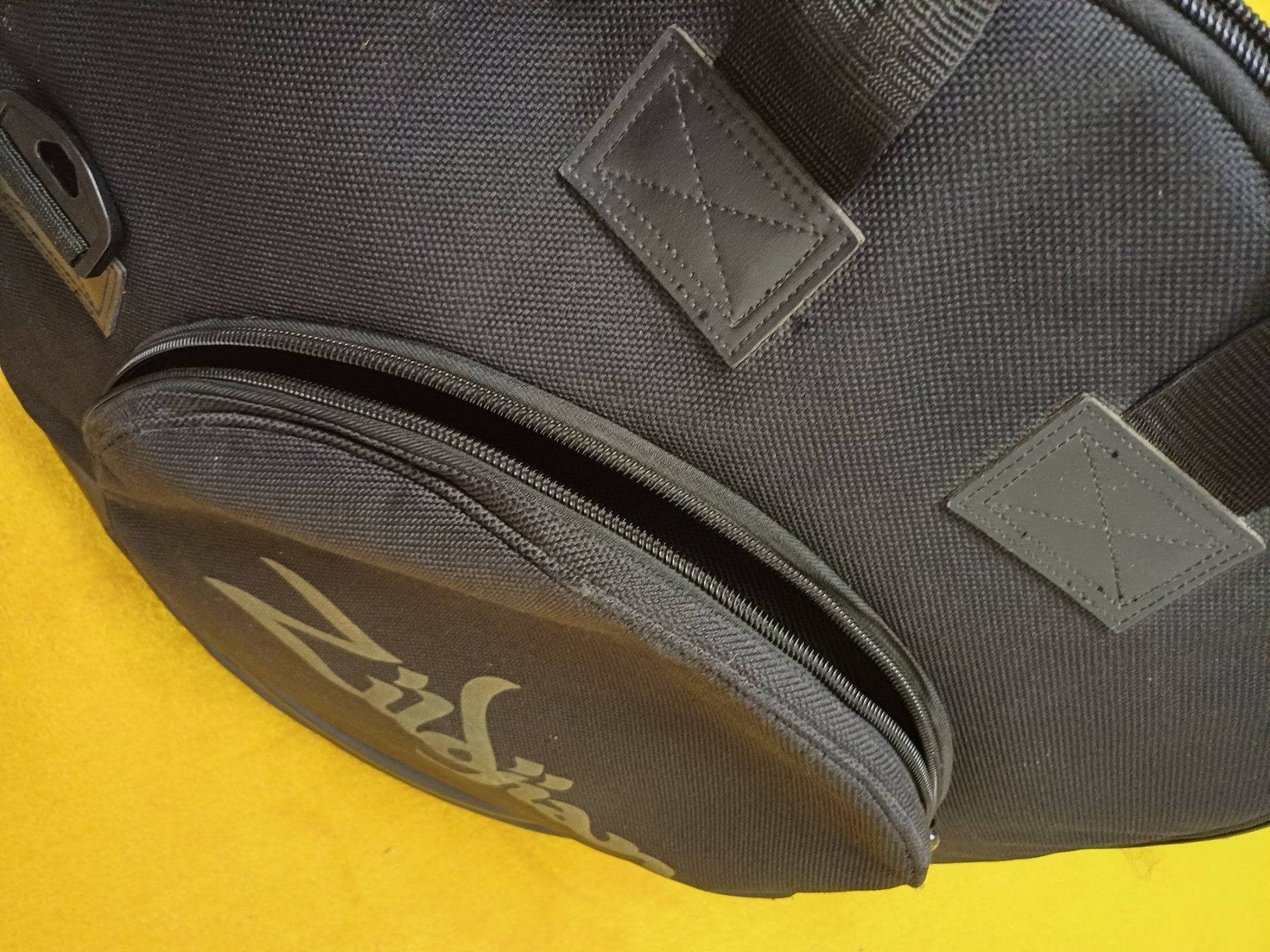 Zildjian Strumenti musicali: Zildjian Beckentasche 24" – Usato da Niederönz venduto da pho_xy6y 4